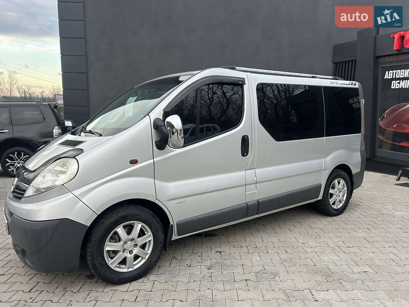 Минивэн Opel Vivaro 2007 в Черновцах
