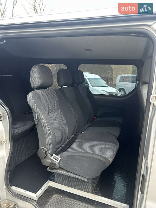 Минивэн Opel Vivaro 2007 в Черновцах