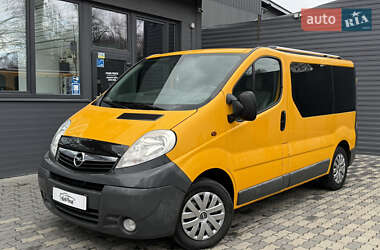Мінівен Opel Vivaro 2014 в Чернівцях