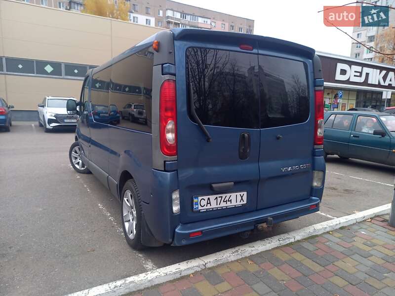 Минивэн Opel Vivaro 2011 в Черкассах
