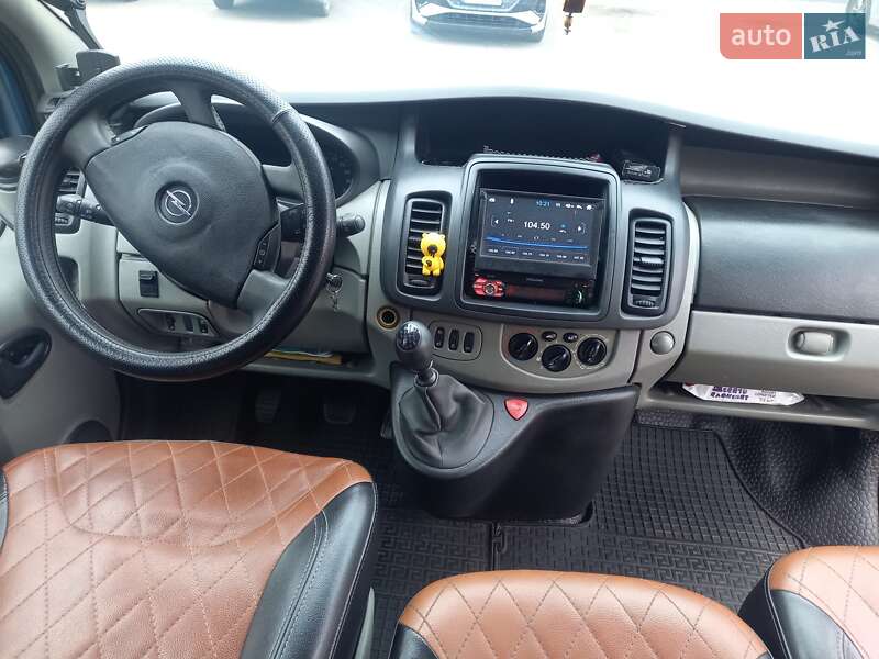 Минивэн Opel Vivaro 2011 в Черкассах