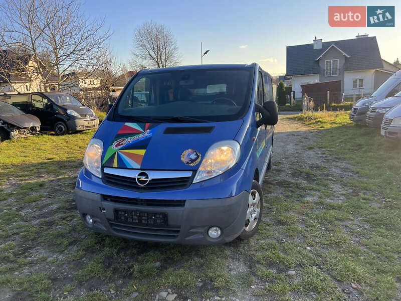 Opel Vivaro 2012