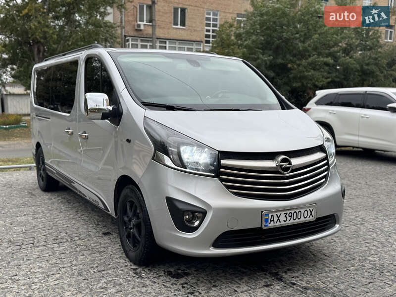 Минивэн Opel Vivaro 2017 в Харькове