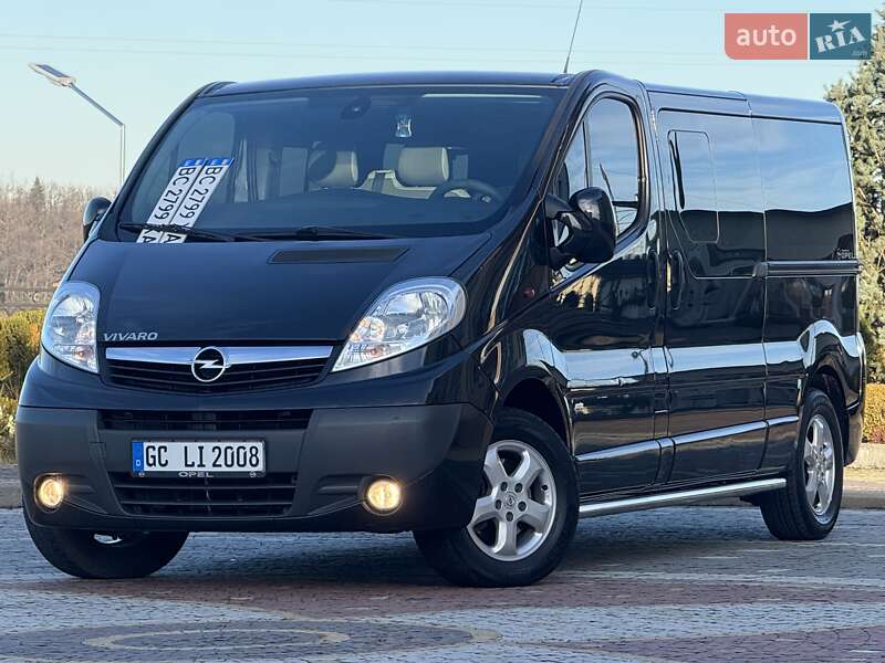 Минивэн Opel Vivaro 2011 в Дрогобыче