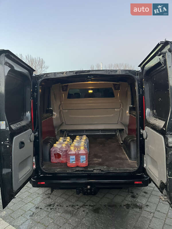 Минивэн Opel Vivaro 2013 в Надворной