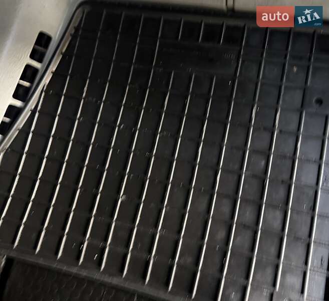 Минивэн Opel Vivaro 2012 в Львове