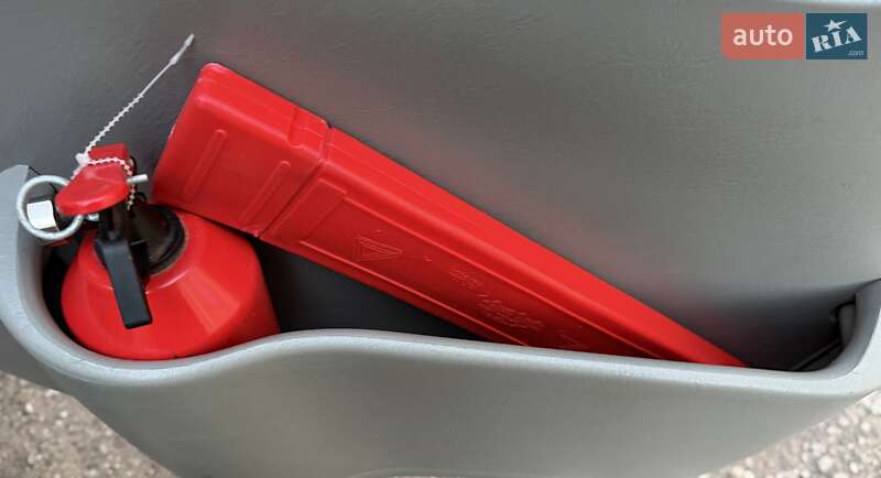 Минивэн Opel Vivaro 2012 в Львове