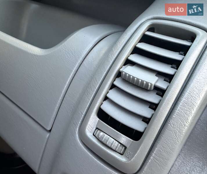 Минивэн Opel Vivaro 2012 в Львове