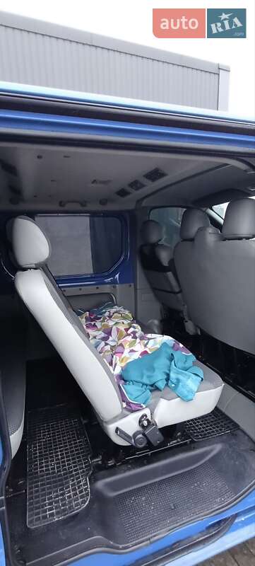 Минивэн Opel Vivaro 2011 в Ивано-Франковске фото 8 Минивэн Opel Vivaro 2011 в Ивано-Франковске