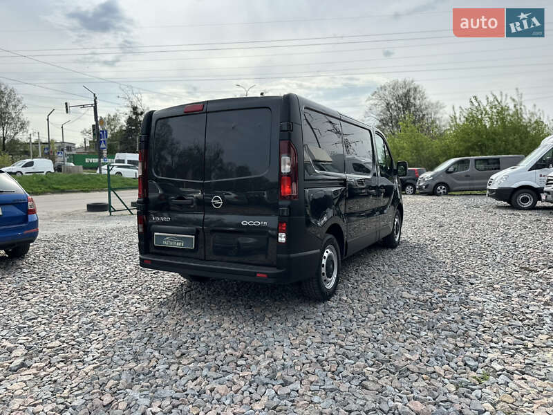 Грузовой фургон Opel Vivaro 2016 в Ровно