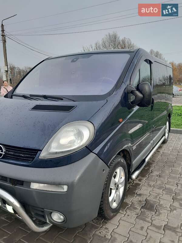 Мінівен Opel Vivaro 2002 в Новій Одесі