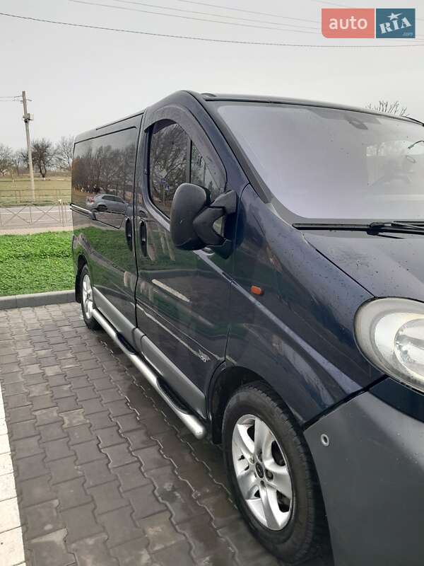 Мінівен Opel Vivaro 2002 в Новій Одесі