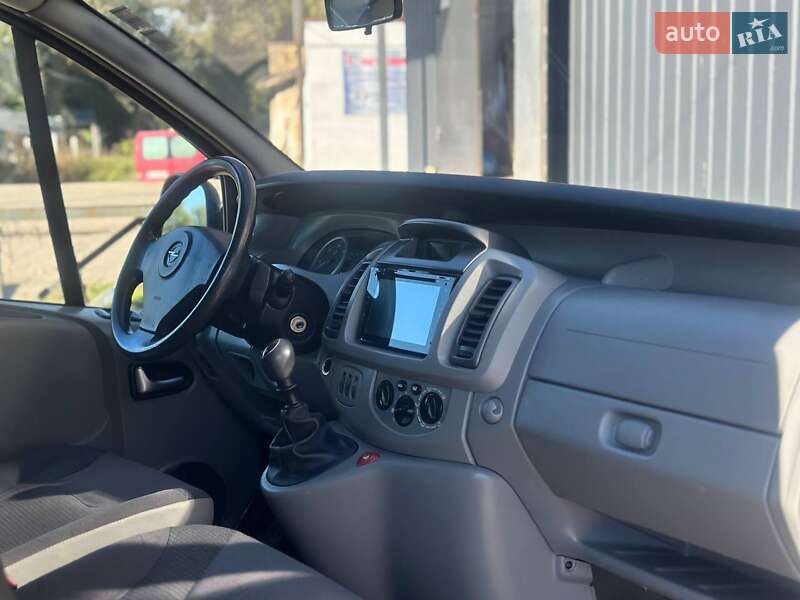 Мінівен Opel Vivaro 2008 в Дубні