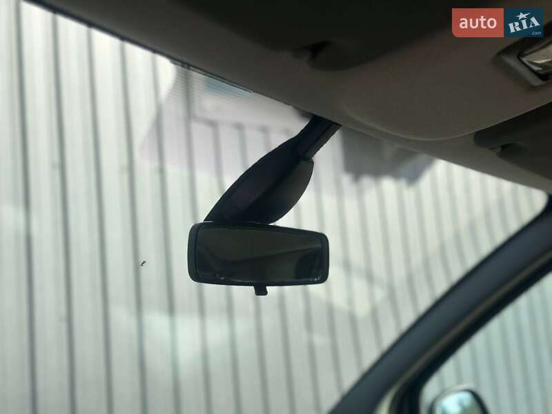 Мінівен Opel Vivaro 2008 в Дубні