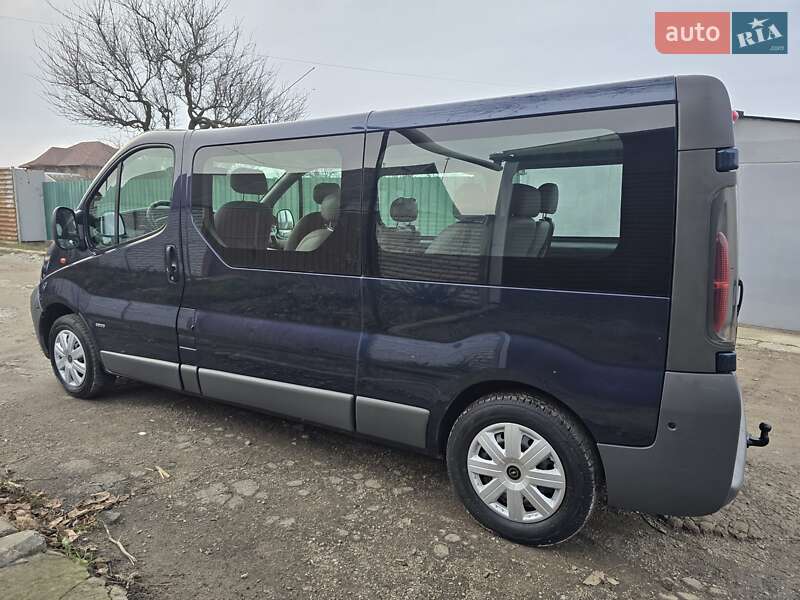 Мінівен Opel Vivaro 2006 в Запоріжжі