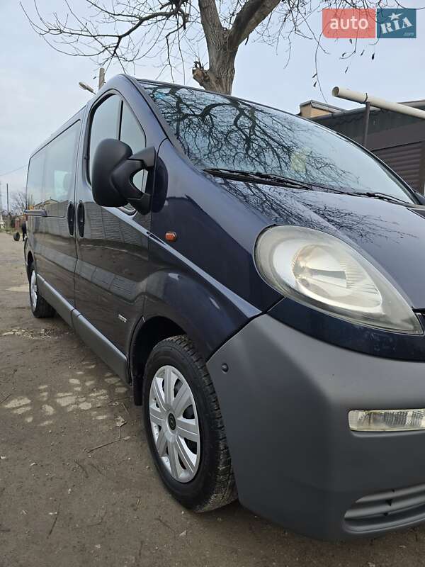 Мінівен Opel Vivaro 2006 в Запоріжжі