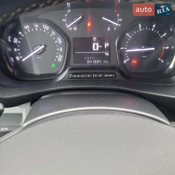 Грузовой фургон Opel Vivaro 2022 в Луцке фото 27 Грузовой фургон Opel Vivaro 2022 в Луцке