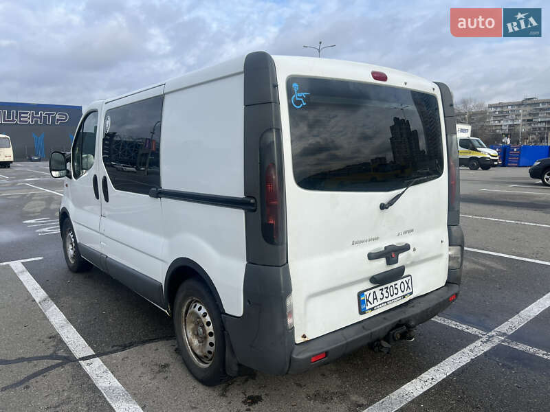 Минивэн Opel Vivaro 2004 в Киеве фото 6 Минивэн Opel Vivaro 2004 в Киеве