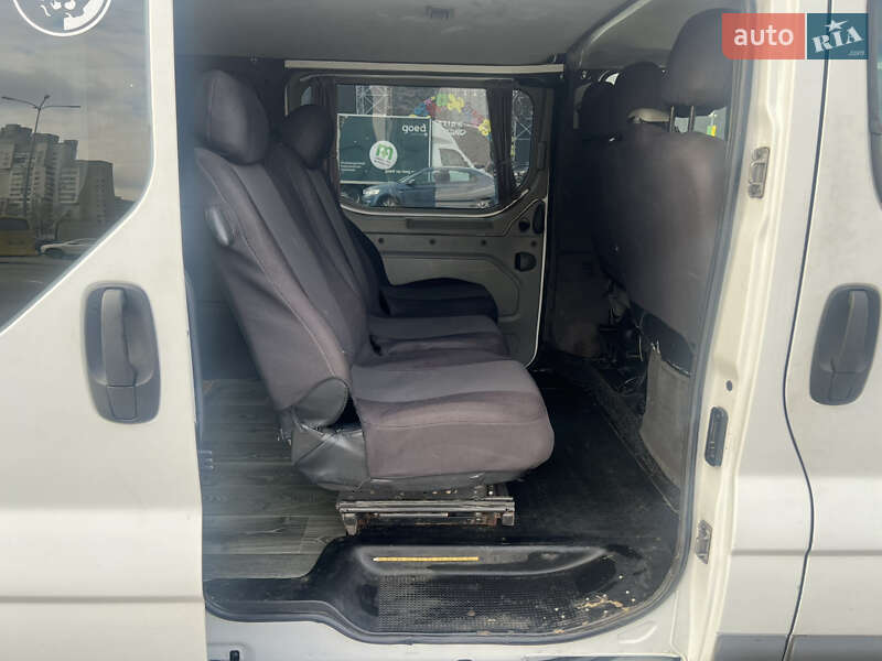 Минивэн Opel Vivaro 2004 в Киеве фото 10 Минивэн Opel Vivaro 2004 в Киеве