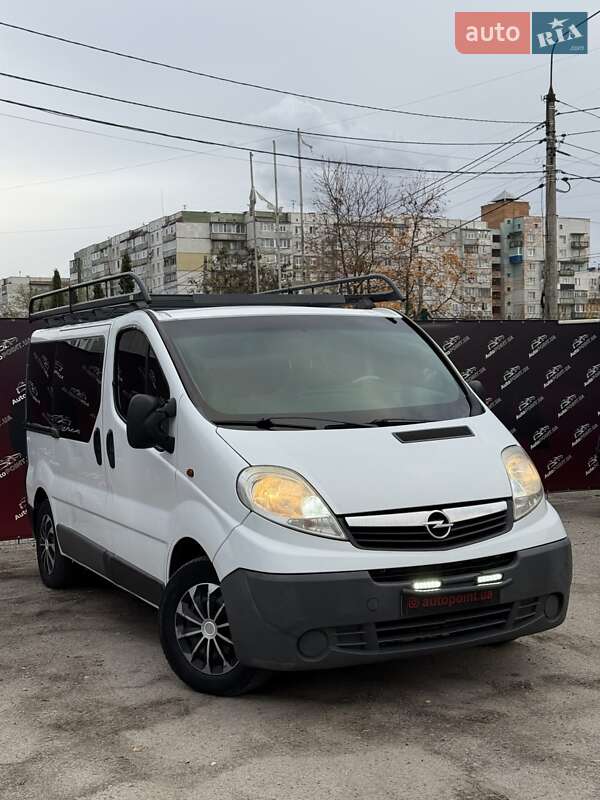 Opel Vivaro 2011