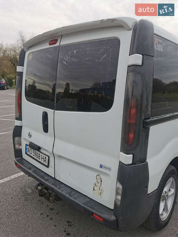 Минивэн Opel Vivaro 2004 в Хмельнике