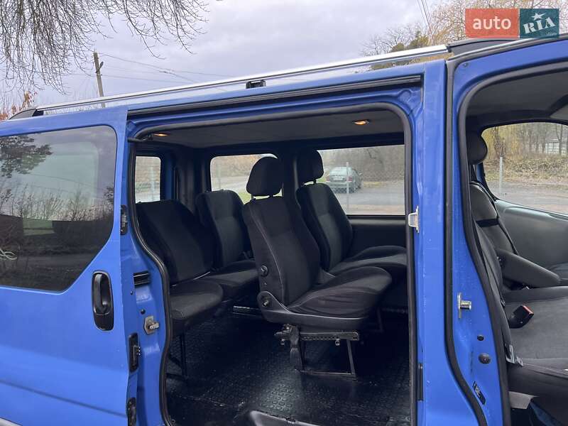 Мінівен Opel Vivaro 2003 в Шептицькому