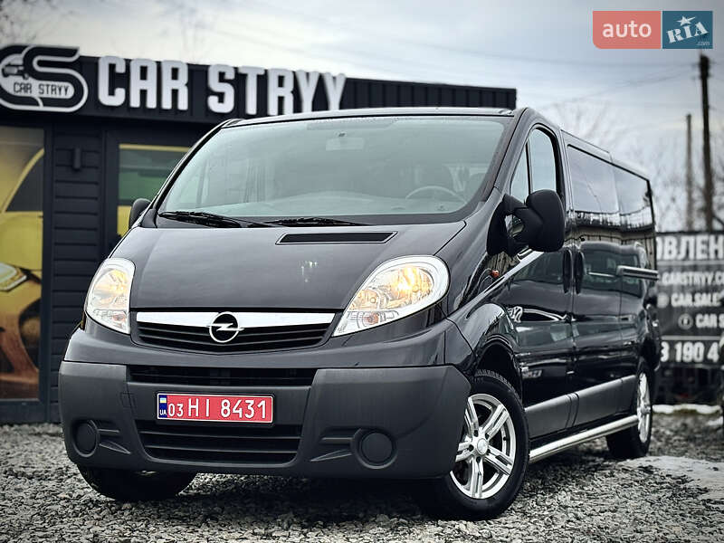 Минивэн Opel Vivaro 2012 в Стрые