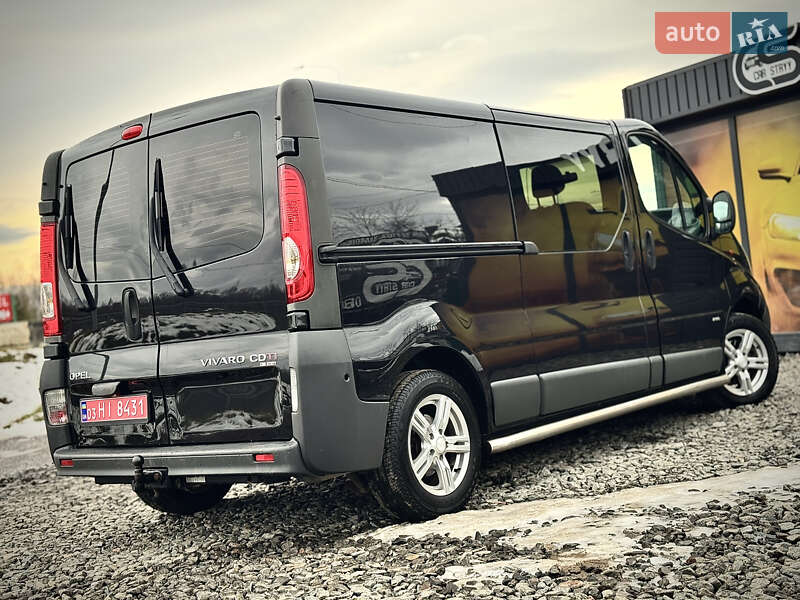 Минивэн Opel Vivaro 2012 в Стрые