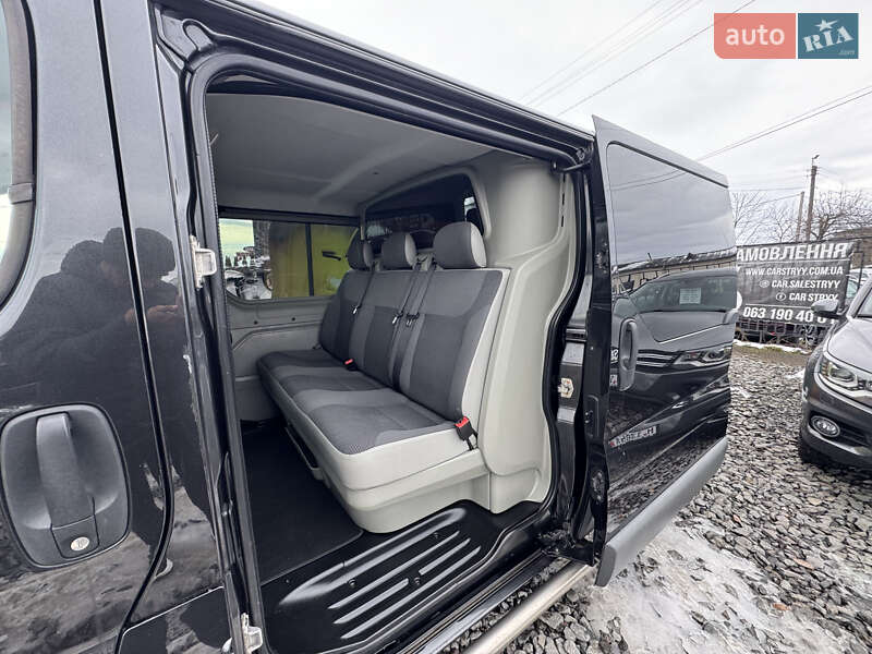 Минивэн Opel Vivaro 2012 в Стрые