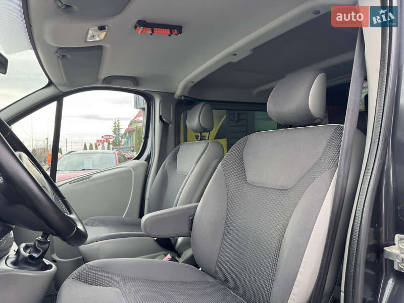 Минивэн Opel Vivaro 2012 в Стрые