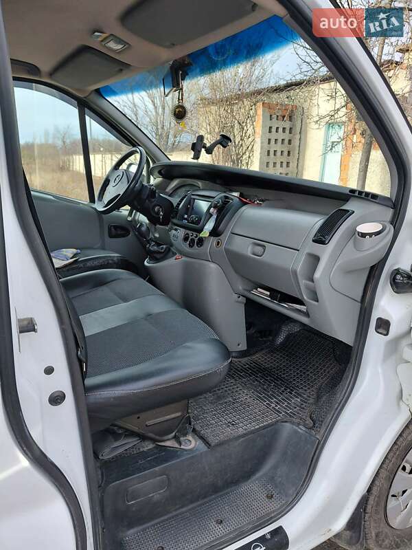 Минивэн Opel Vivaro 2007 в Новоднестровске