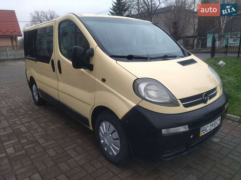 Минивэн Opel Vivaro 2004 в Луцке