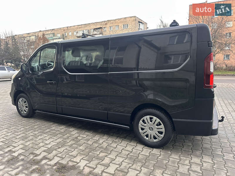 Мінівен Opel Vivaro 2017 в Дубні