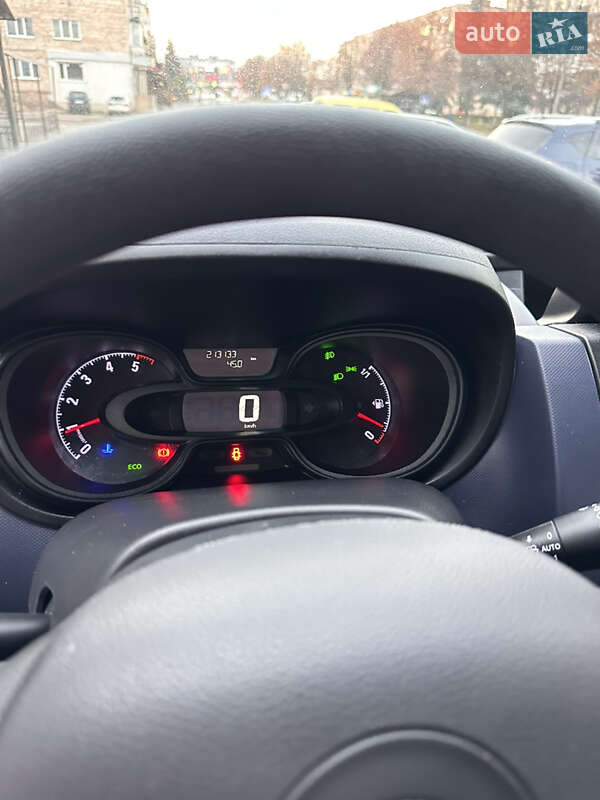 Мінівен Opel Vivaro 2017 в Дубні