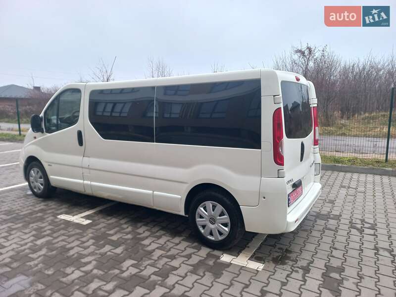 Минивэн Opel Vivaro 2010 в Ковеле