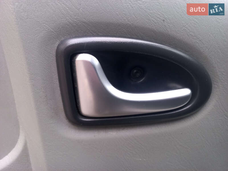 Минивэн Opel Vivaro 2010 в Ковеле