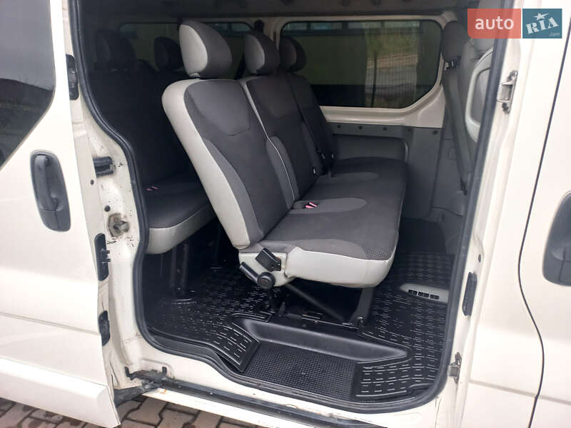 Минивэн Opel Vivaro 2010 в Ковеле