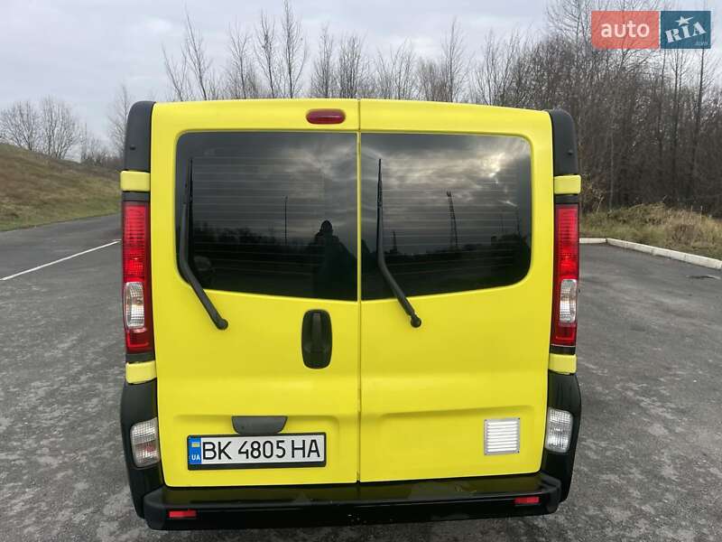 Мінівен Opel Vivaro 2009 в Звягелі