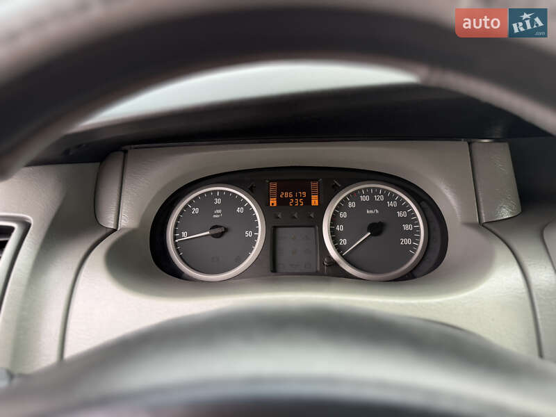 Мінівен Opel Vivaro 2008 в Вінниці