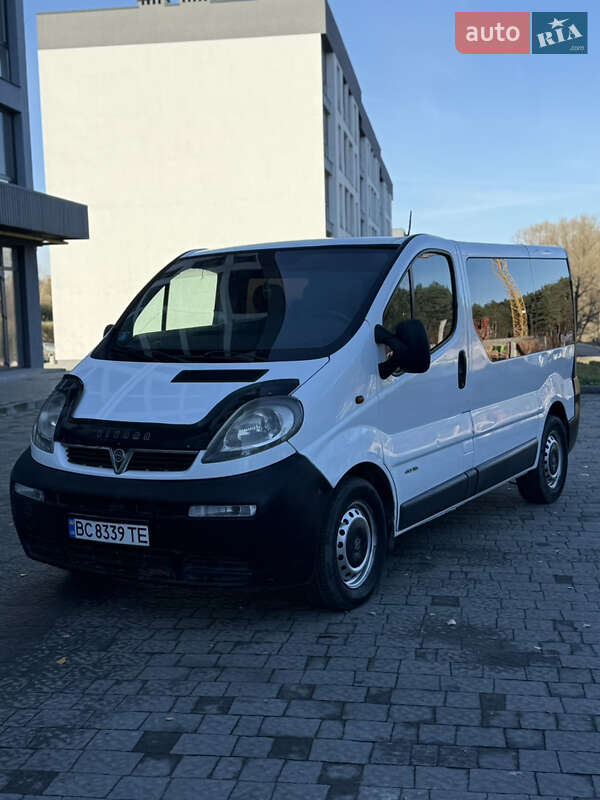 Opel Vivaro 2005