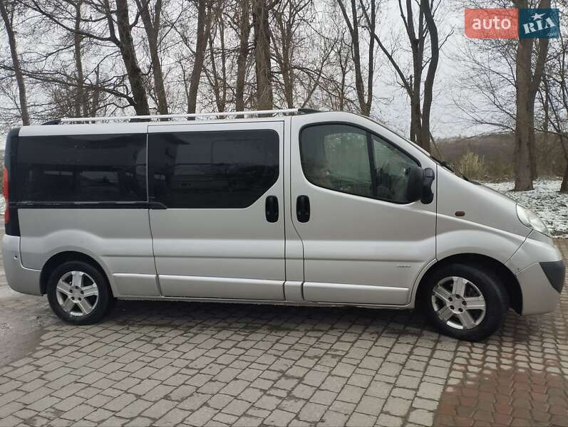 Минивэн Opel Vivaro 2010 в Тернополе фото 10 Минивэн Opel Vivaro 2010 в Тернополе
