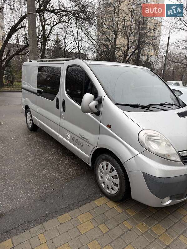 Opel Vivaro 2012