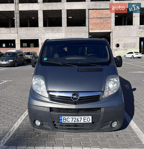 Минивэн Opel Vivaro 2011 в Тернополе фото 2 Минивэн Opel Vivaro 2011 в Тернополе