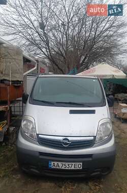 Минивэн Opel Vivaro 2011 в Киеве