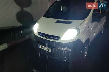 Мінівен Opel Vivaro 2004 в Старокостянтинові