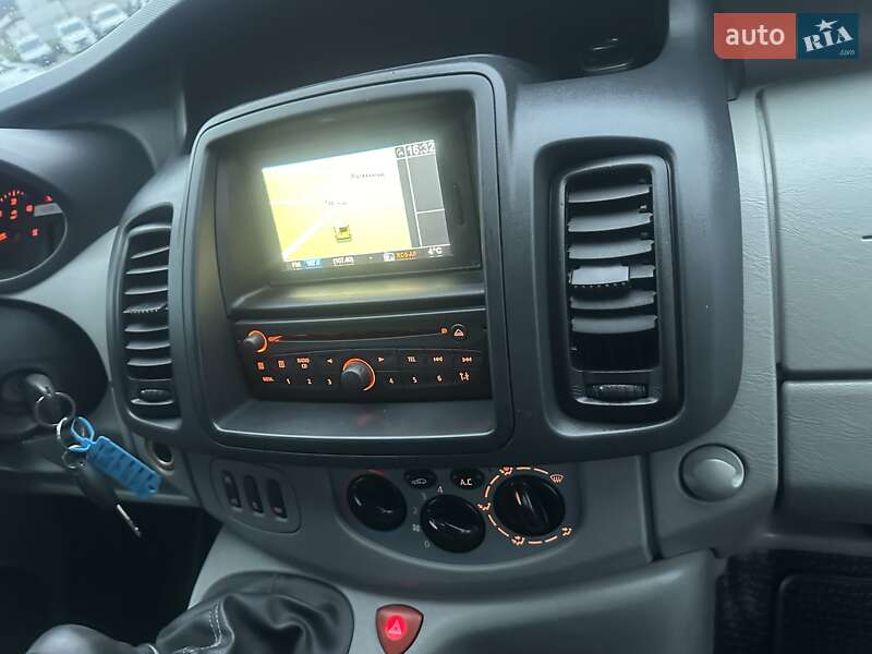 Минивэн Opel Vivaro 2014 в Житомире