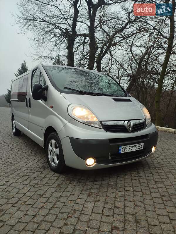 Opel Vivaro 2012