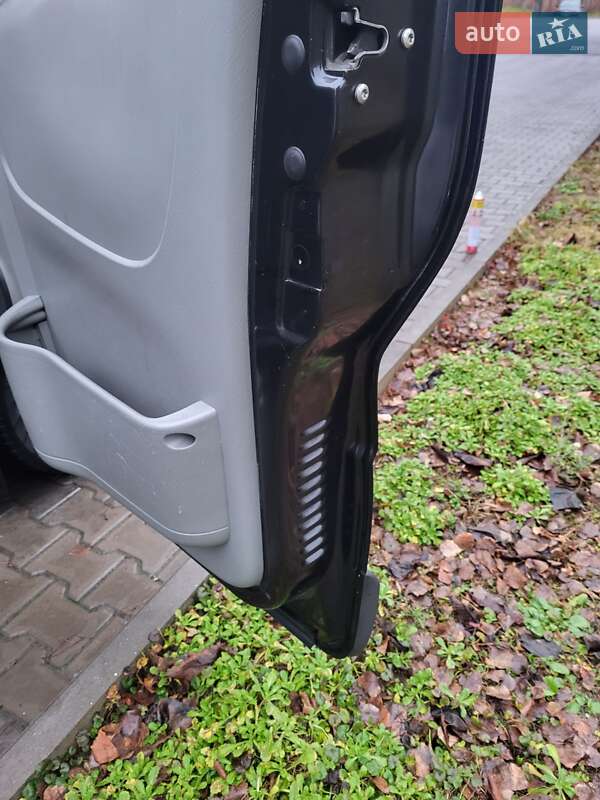 Мінівен Opel Vivaro 2007 в Хмельницькому