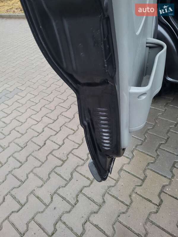 Мінівен Opel Vivaro 2007 в Хмельницькому