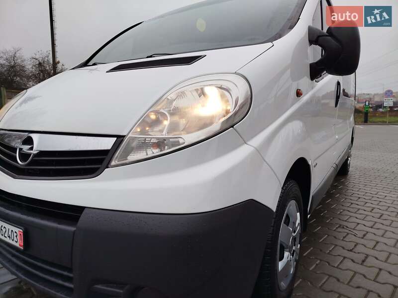 Минивэн Opel Vivaro 2013 в Виннице